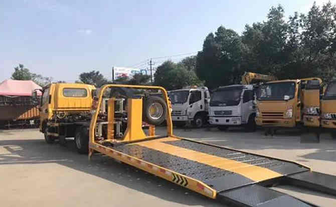 徐闻汽车中途维修案例